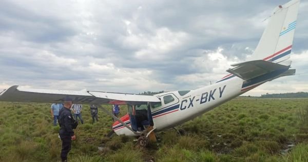 Sie stehlen das Uruguayan -Flugzeug, das in Paraguay - Mercopress Notfall landet