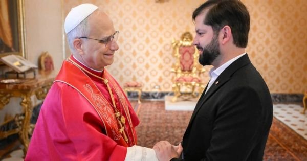 Boric wird am Heiligen Stuhl von Leo XIV. empfangen 5 Boric wird am Heiligen Stuhl von Leo XIV. empfangen