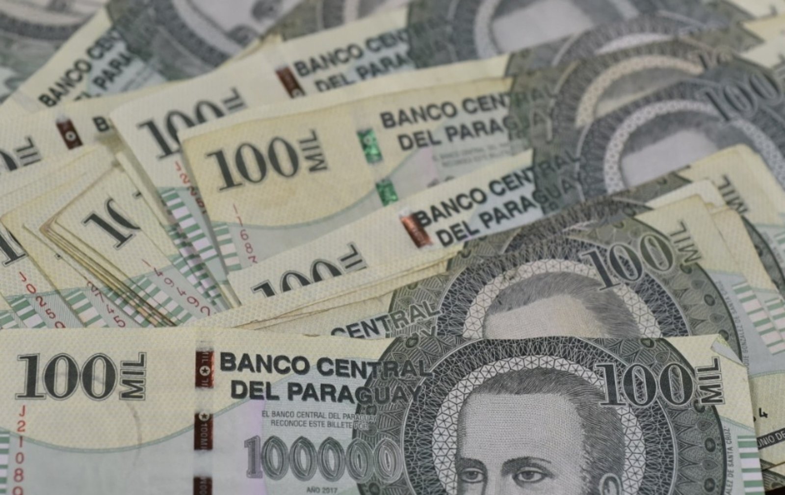 Arbeiter fordern eine Anpassung um 20 %