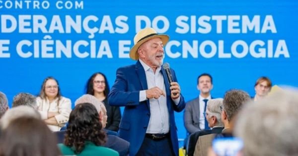 Lula sagt, Paraguay habe „beschlossen, in Brasilien einzumarschieren“ und der Kongress wirft ihm vor, die Geschichte zu verfälschen